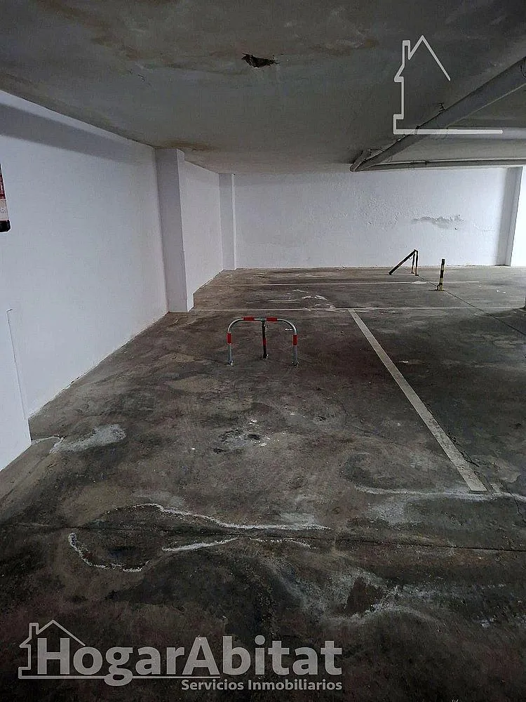 Garage - Spacious Apartment with Balcony in Playa del Cura