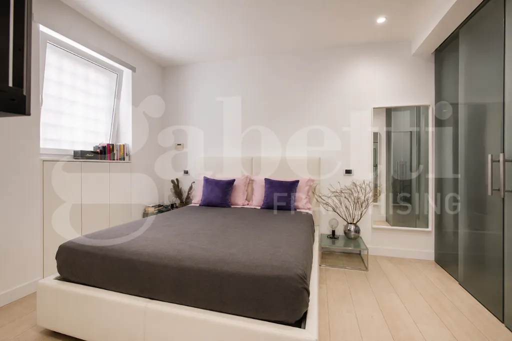 Camere da letto - Appartamento ristrutturato con box auto a Ponte Milvio, Roma