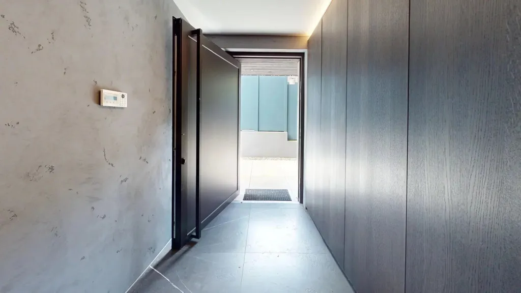 Entrée - Villa Luxueuse avec Piscine à Bereldange