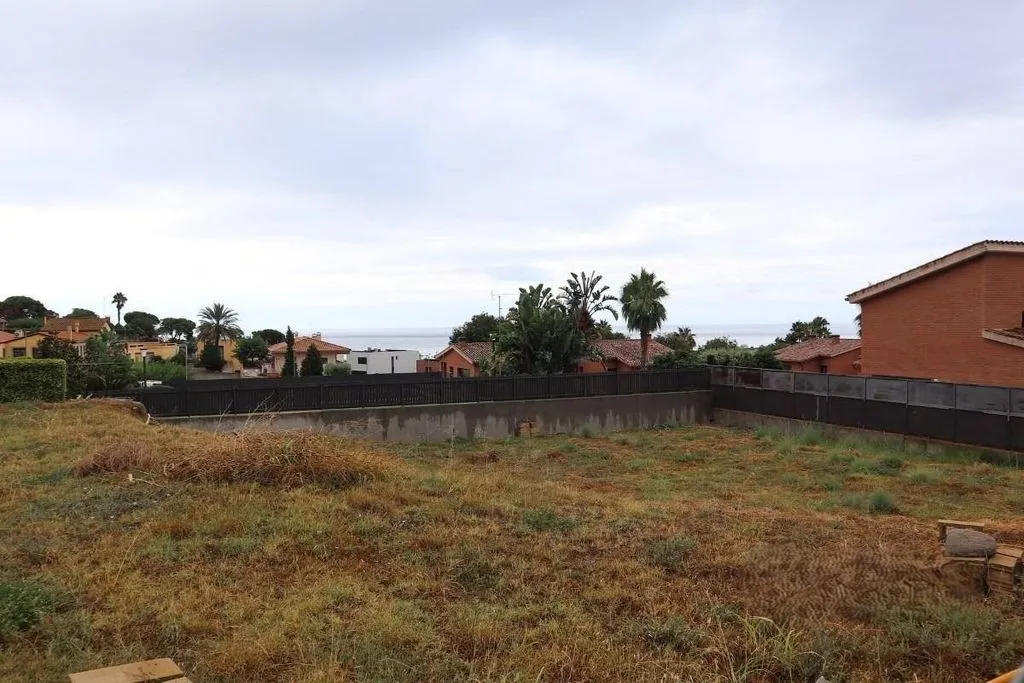 Aed - Development Land with Sea View in Mataró