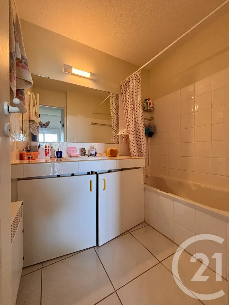 Salles de bain - Maison avec Vue sur les Étangs à Frontignan