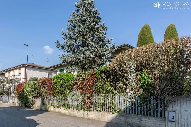 Extérieur - Minimalist Villa with Private Garden in Legnago