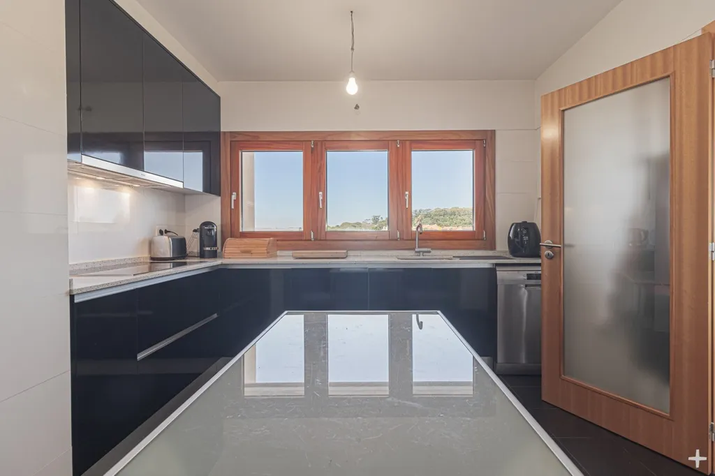 Cuisine - Duplex Apartment with Tejo View in Lisbon