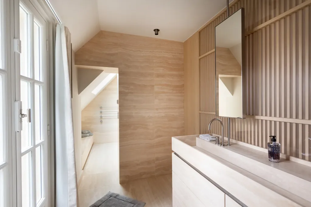 Salles de bain - Penthouse Art Déco avec Terrasses à Paris 17ème