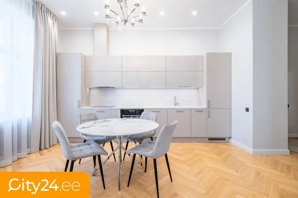 Salle à manger - Renovated 2-Bedroom Flat in Quiet Centre