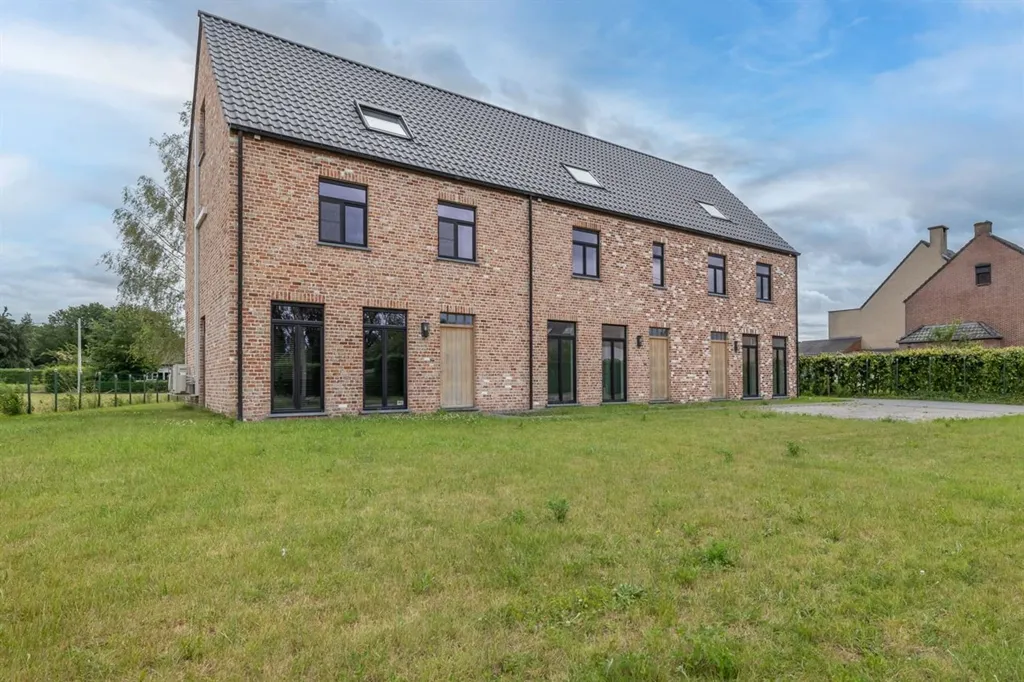 Exterior - New Build with Garden in Central Location