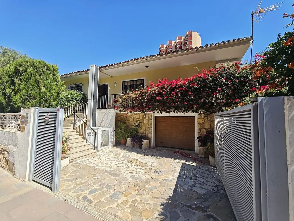 Exterior - Chalet with Terrace in Foietes, Benidorm