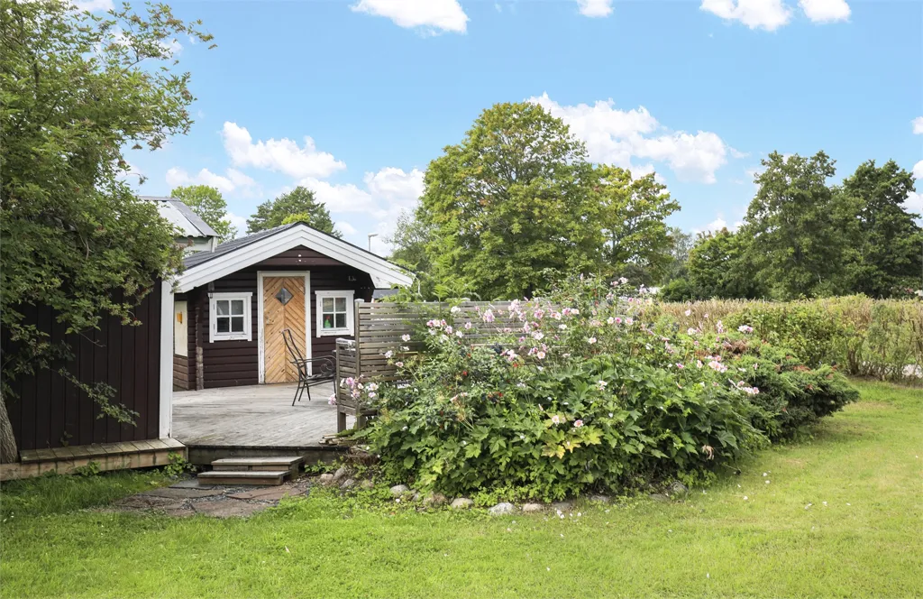 Aed - Villa with Waterfront View in Östhammar
