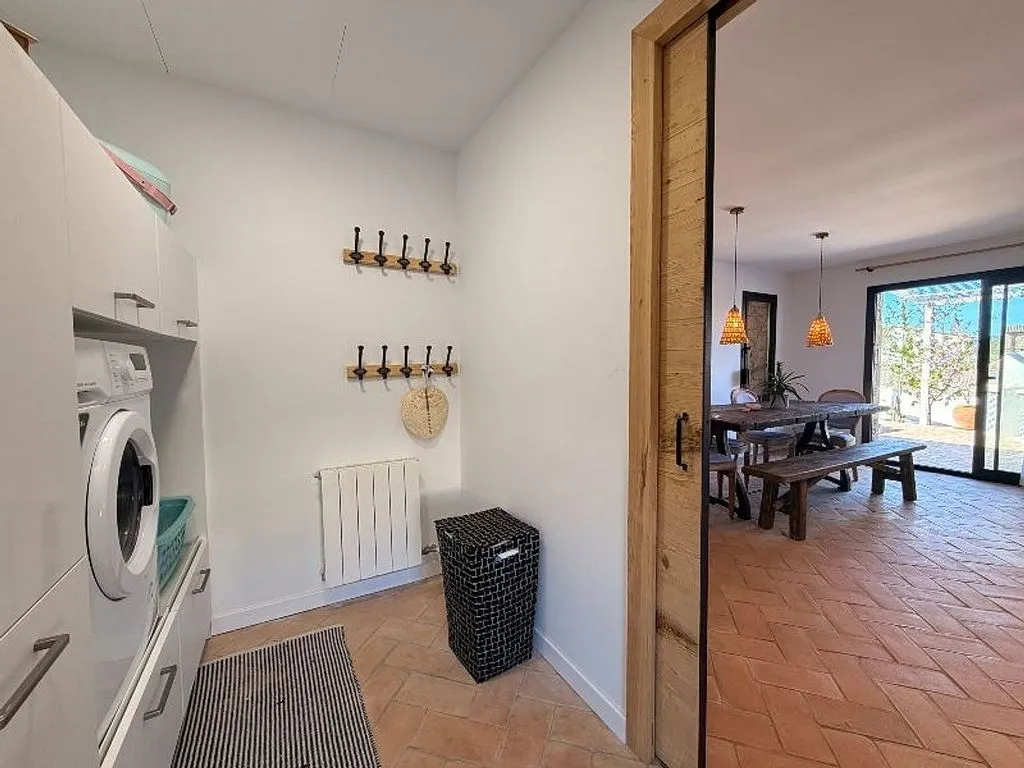 Lavanderia - Chalet with Pool in Vall-Llobrega