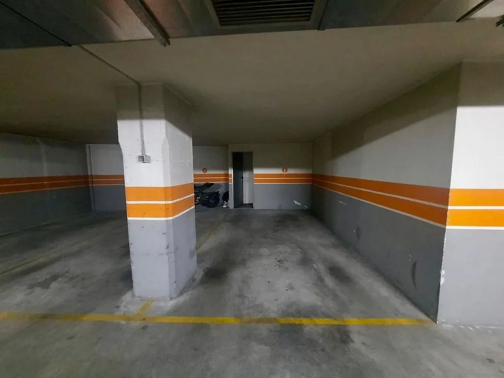 Garaaž - Apartment with Garage in Ponferrada Centre