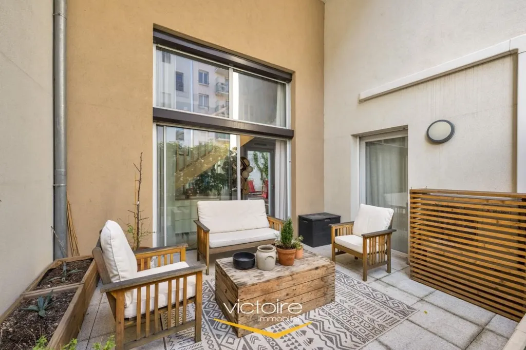 Terrass - Duplex Apartment with Terraces in Montchat