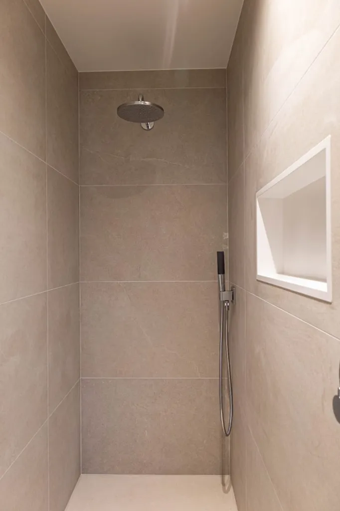 Bagni - Semi-Open House with Solar Panels in Peer