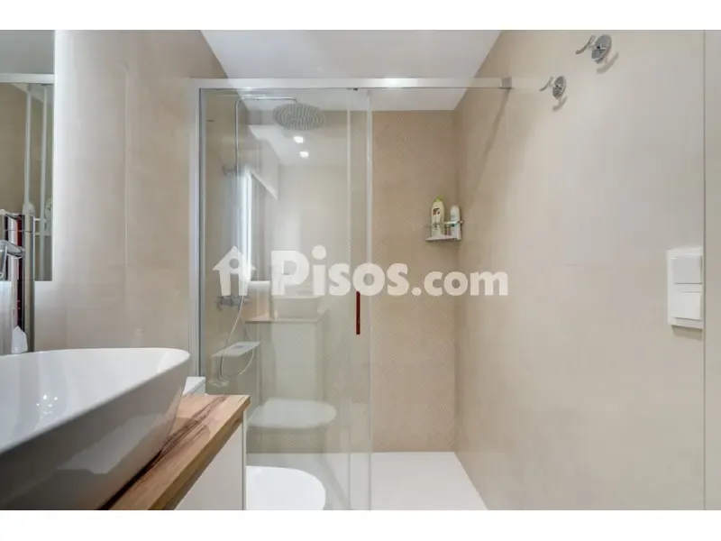 Vannitoad - Furnished Flat with Balcony in Donostia