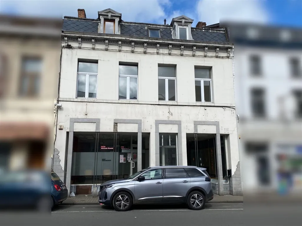 Extérieur - Immeuble de Rapport Mixte au Centre-ville de Péruwelz