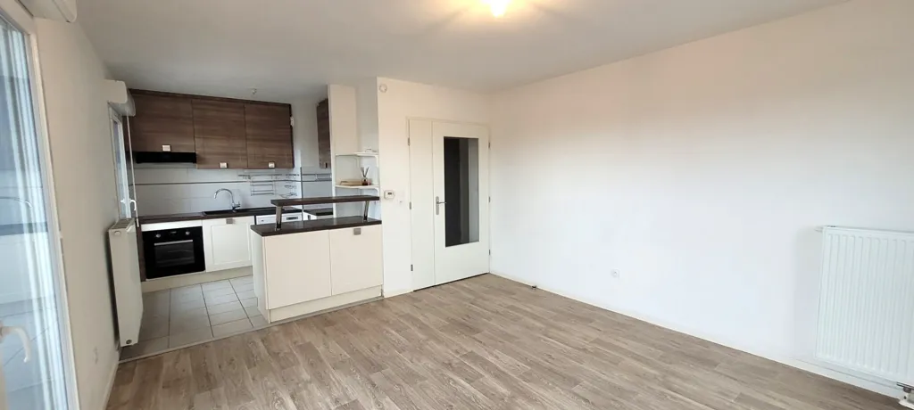 Köök - Modern Flat with Balcony in Pérenchies
