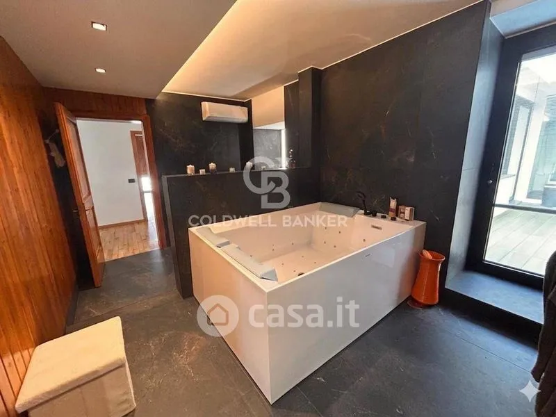 Bathrooms - Loft with Terrazzo in Barletta's Historic Centre