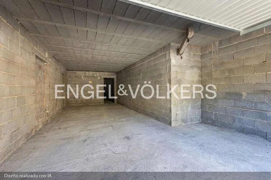 Garage - Chalet with Sea View in La Granadella