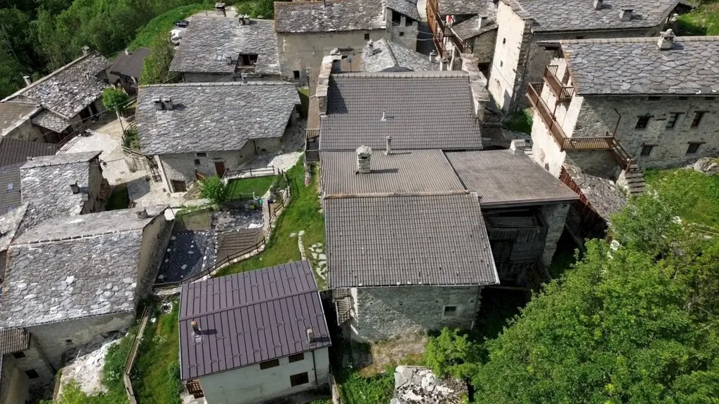 Vue aérienne - Alpine Baita with Mountain Views in Canosio