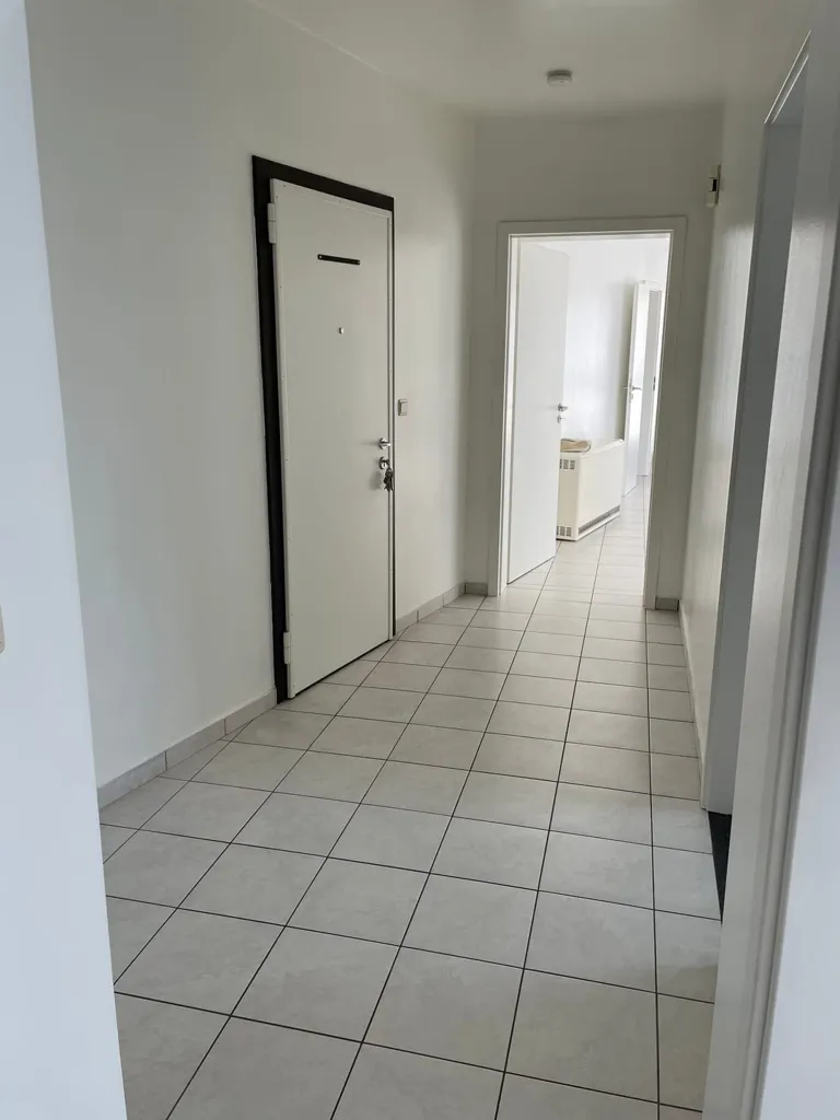 hallway_entrance