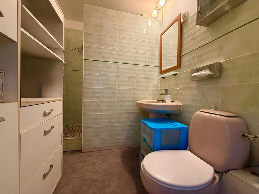 Vannitoad - Ground Floor Apartment with Garden in Ruoms