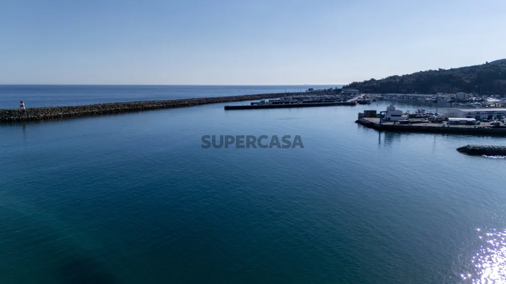 Vue aérienne - Duplex Flat with Sea View in Sesimbra