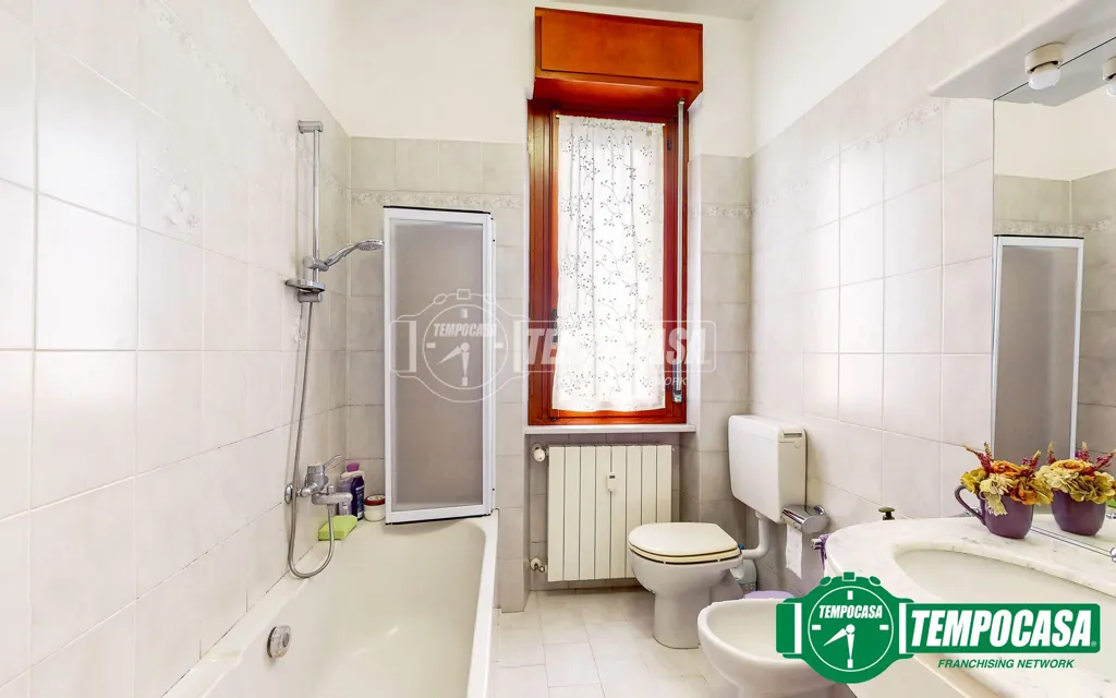 Vannitoad - Apartment with Balcony and Parking in Ovada