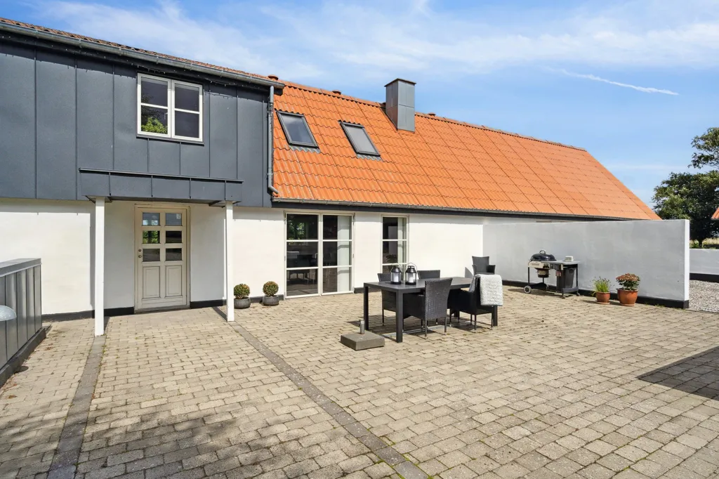Exterior - 1937 Villa with Garden in Brovst