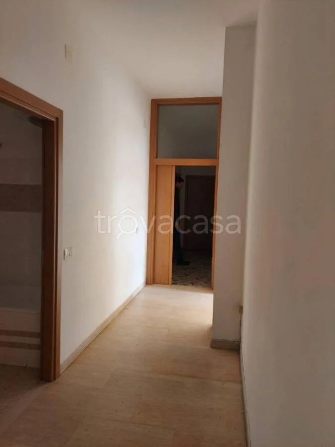 hallway_entrance