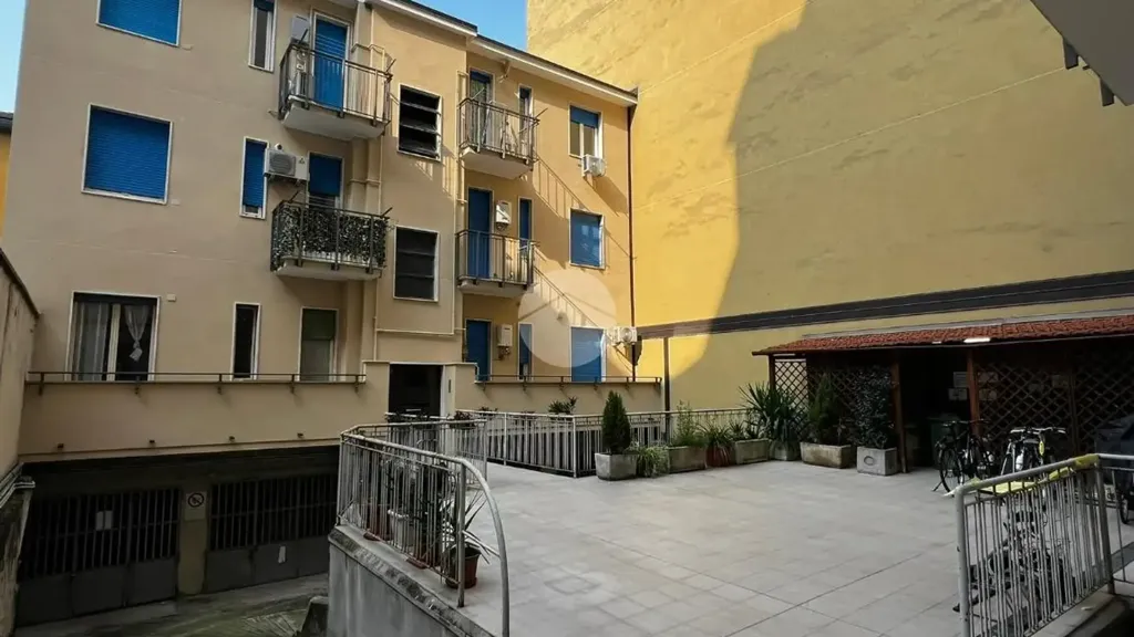 Jardin - Studio Flat with Balcony in Milan