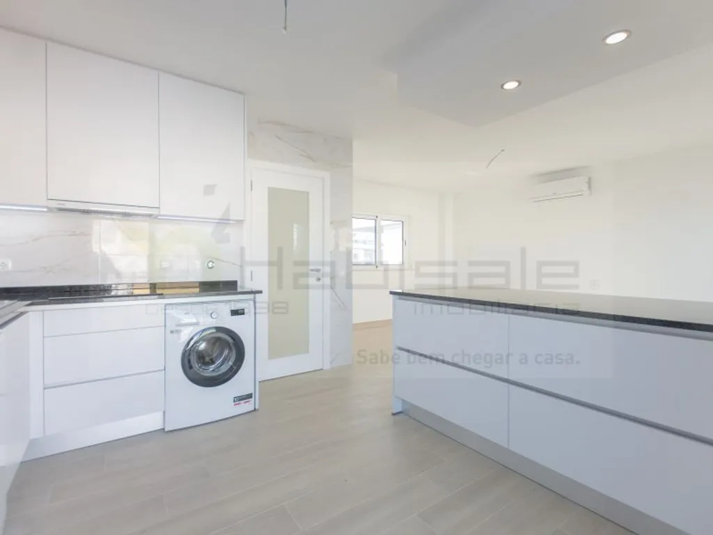 Köök - Luxury Duplex Apartment with Sea View in Praia Lota