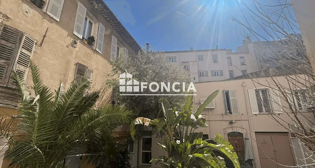 Jardin - Appartement T3 dans le Centre de Cannes