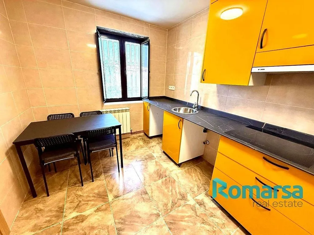 Cuisine - Rural House with Pool in Gemuño
