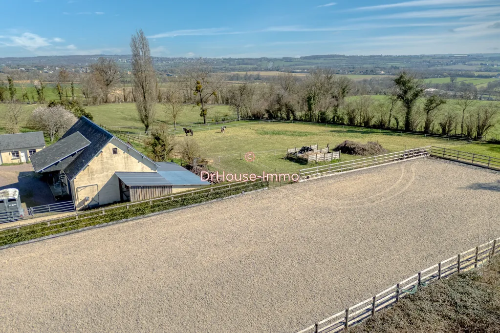 Õhuvaade - Stone House with Pool in Normandy Countryside
