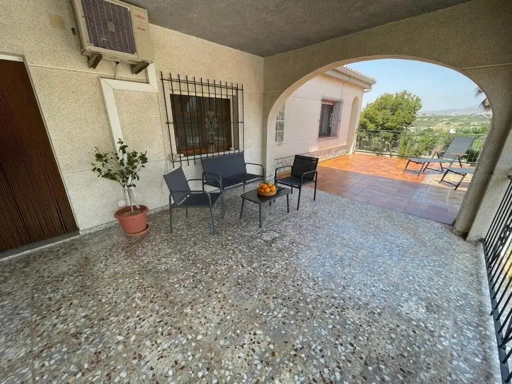 Terrass - Chalet with Pool in El Rebolledo