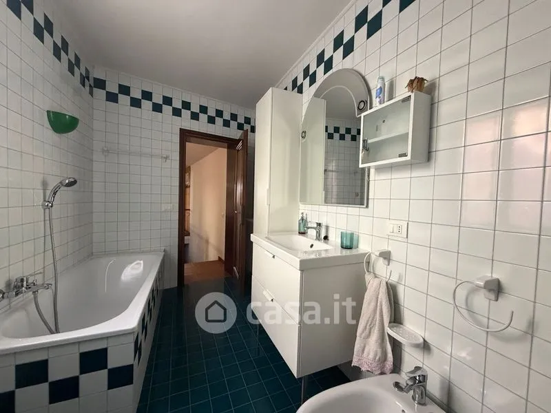 Salles de bain - Fully Furnished Apartment in Este Centre