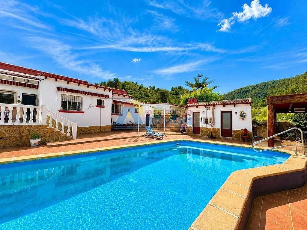 Bassein - Chalet with Pool and Terrace in Villalonga
