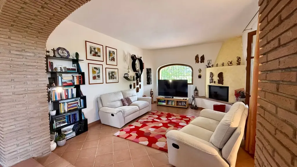 Elutuba - Rustic Casale with Olive Grove near Orbetello