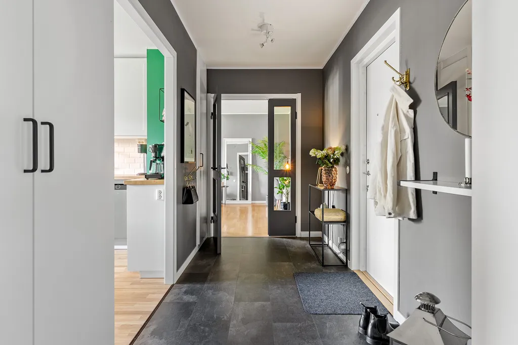 Hallway - Apartment with Garden in Brunflo