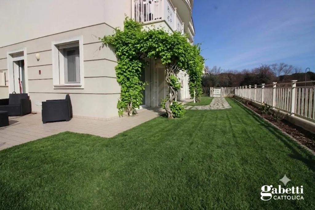 Aed - Ground Floor Apartment with Garden in Cattolica