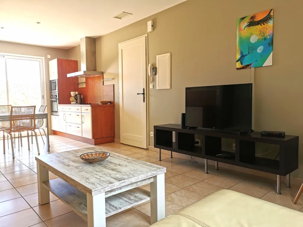 Séjour - Propriété avec 4 Gîtes et Piscine à Béziers