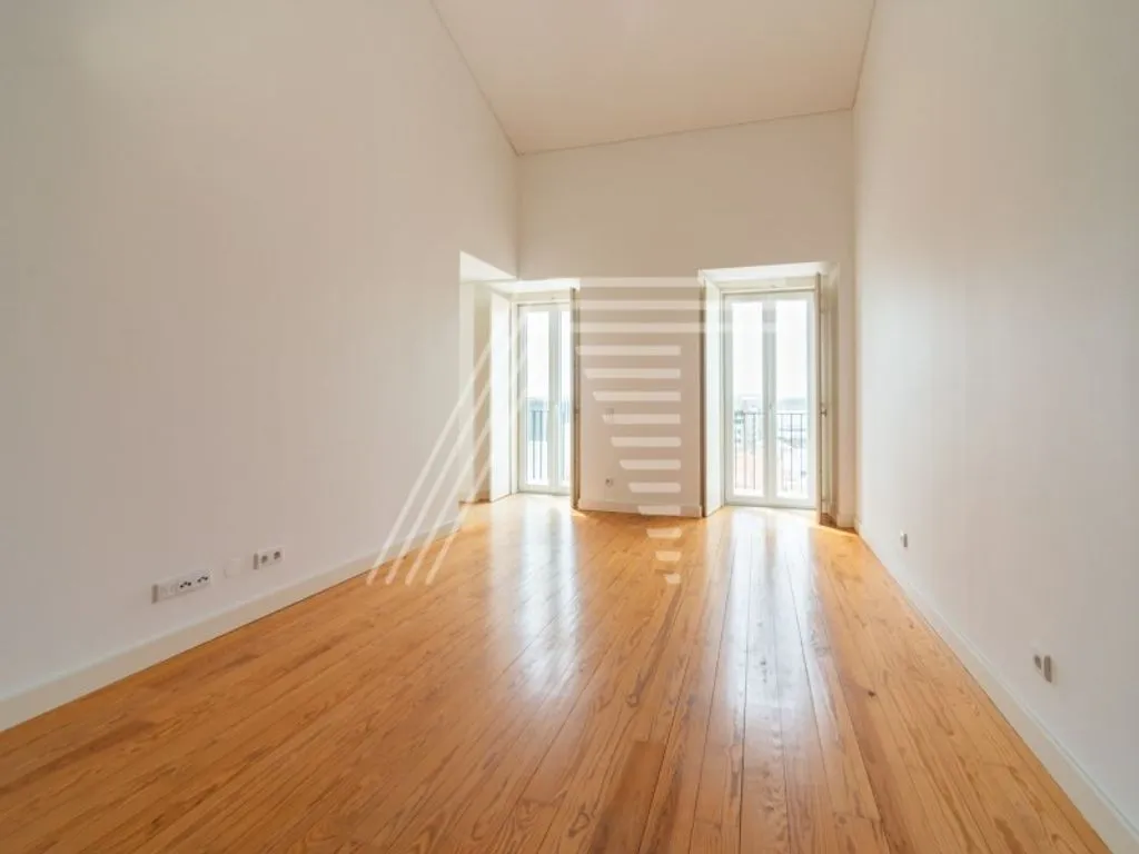 Toad - Luxury Duplex Flat with Panoramic View in Lisbon