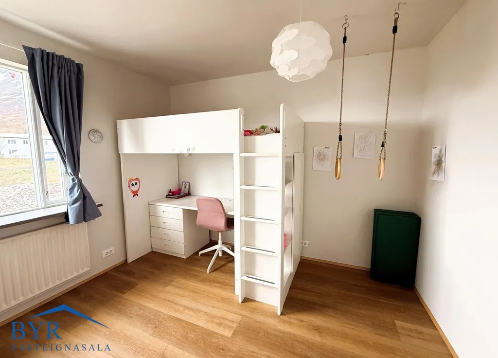 Chambres - Appartement 5 pièces à Neskaupstaður