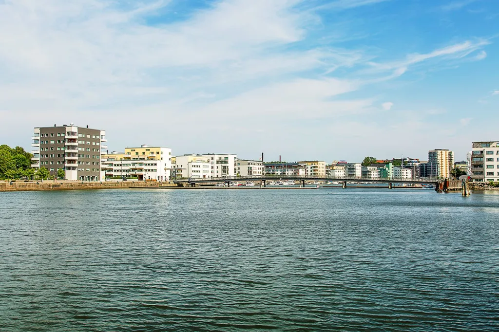 Apartment with Harbour View in Göteborg's Skyscraper