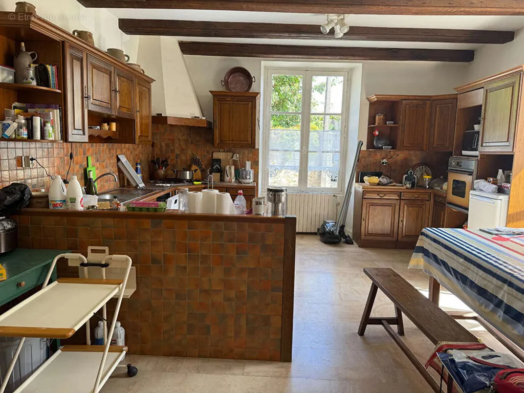 Cuisine - Demeure de Caractère avec Piscine à La Villedieu du Clain