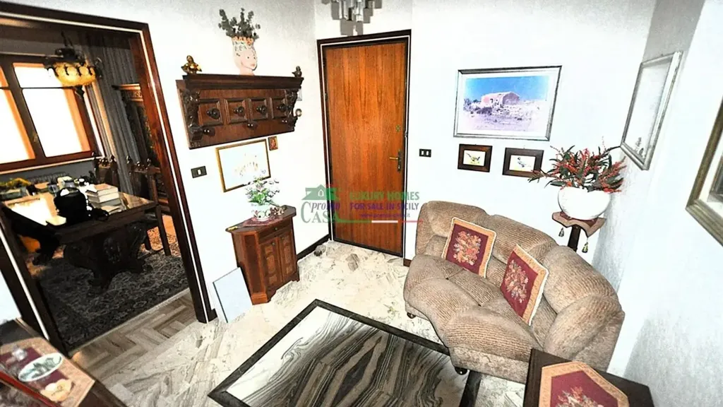Elutuba - Apartment with Balconies in Via Archimede, Ragusa