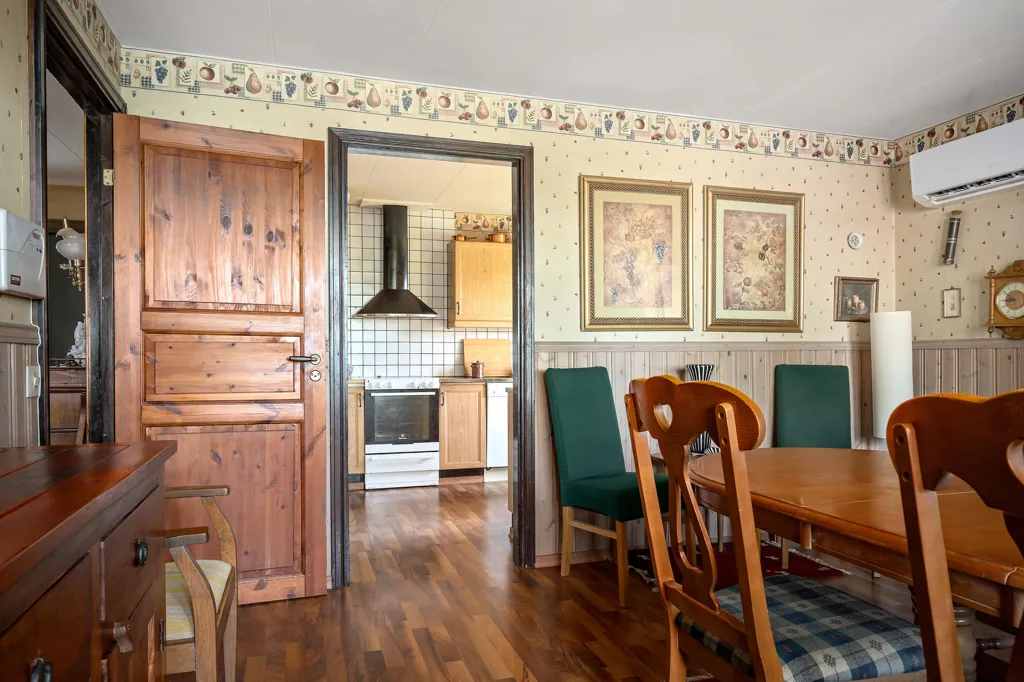 Söögituba - Country Villa with Garage in Stidsvig