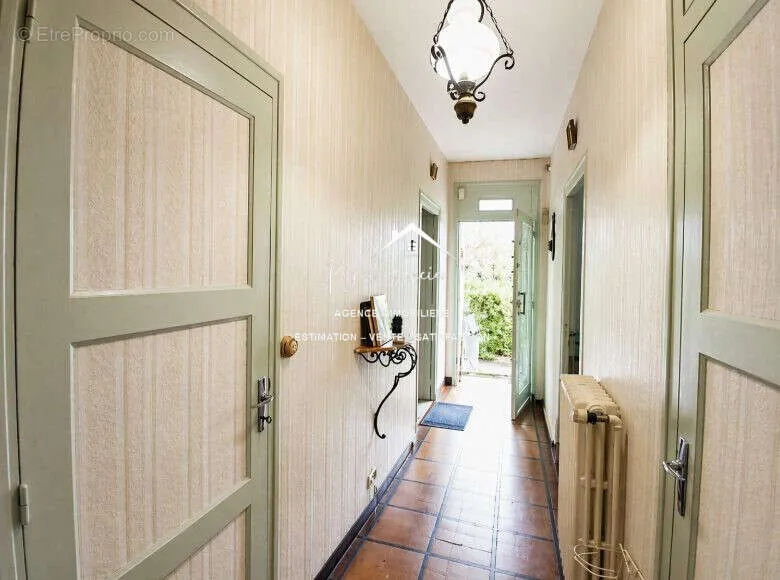 Ingresso - House with Garden View in Ligueil