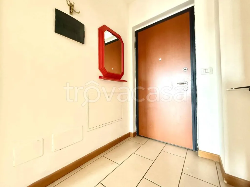Entrée - Modern Studio with Terrace in Moncalieri