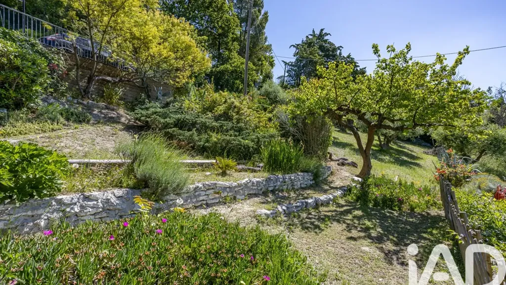 Jardin - Rustic Villa with Panoramic Views in Massignano