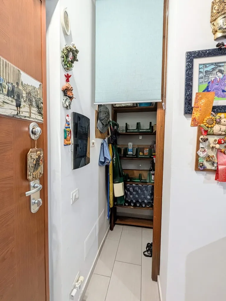 Esik - Modern Apartment with Parking in Nettuno Centre